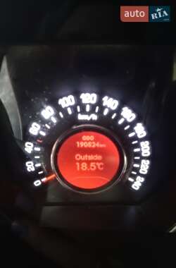 Внедорожник / Кроссовер Kia Sportage 2012 в 
