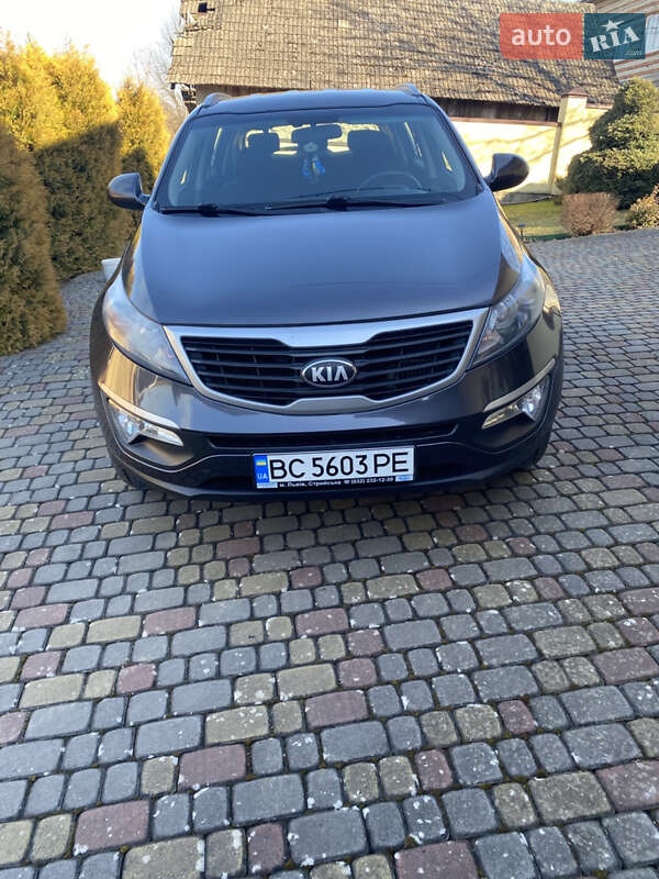 Внедорожник / Кроссовер Kia Sportage 2013 в 