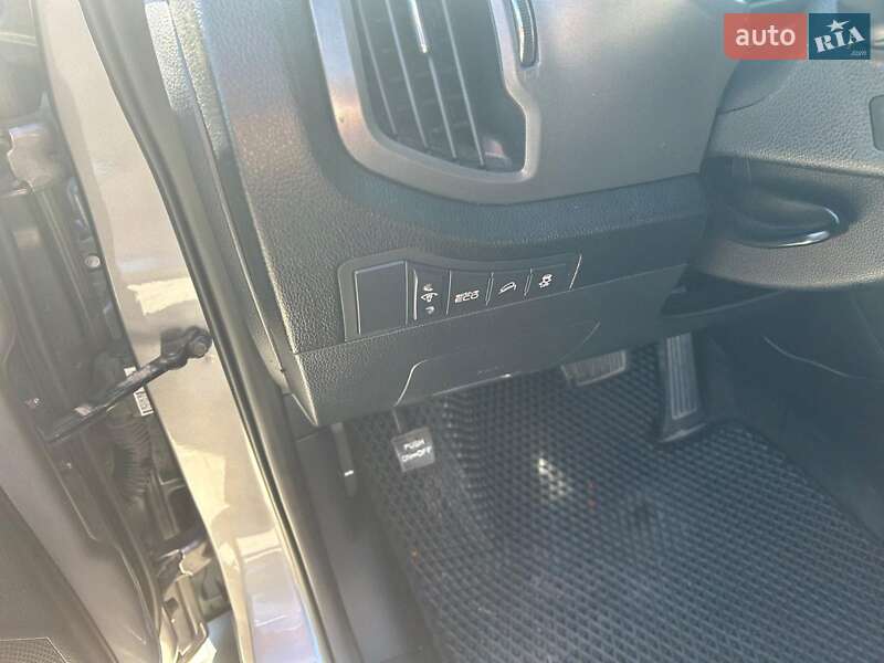 Позашляховик / Кросовер Kia Sportage 2012 в Вінниці фото 29 Позашляховик / Кросовер Kia Sportage 2012 в Вінниці