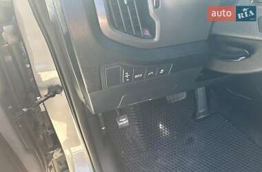 Внедорожник / Кроссовер Kia Sportage 2012 в 