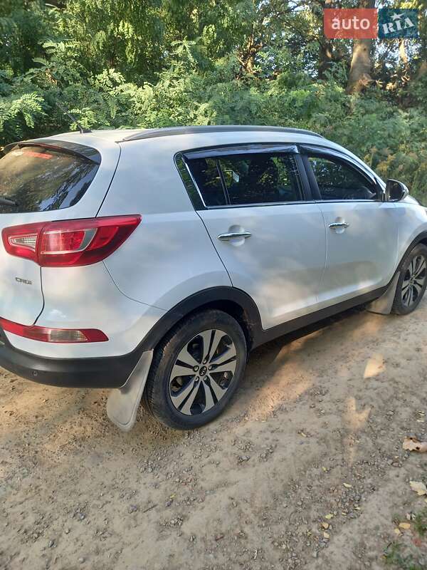 Внедорожник / Кроссовер Kia Sportage 2011 в Хмельнике