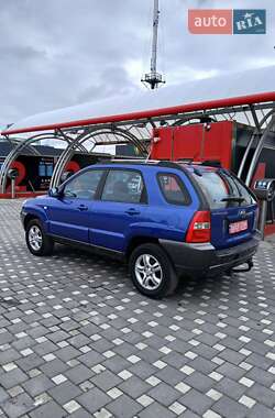 Внедорожник / Кроссовер Kia Sportage 2006 в 