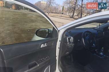 Позашляховик / Кросовер Kia Sportage 2017 в 