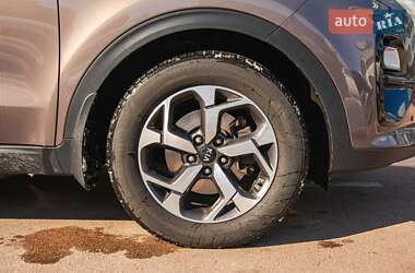 Позашляховик / Кросовер Kia Sportage 2018 в 