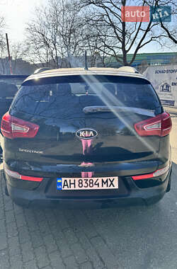 Позашляховик / Кросовер Kia Sportage 2011 в Краматорську