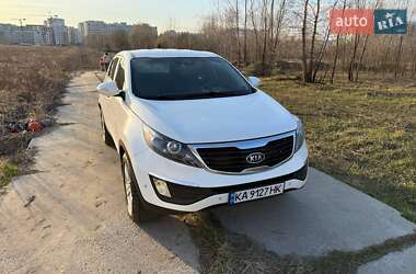 Внедорожник / Кроссовер Kia Sportage 2012 в 