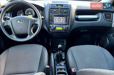Позашляховик / Кросовер Kia Sportage 2008 в 