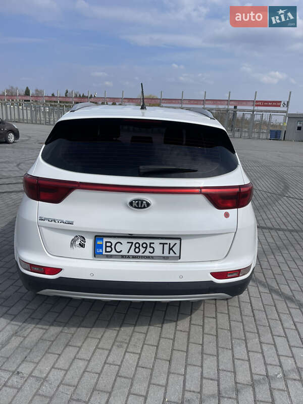 Внедорожник / Кроссовер Kia Sportage 2017 в Львове