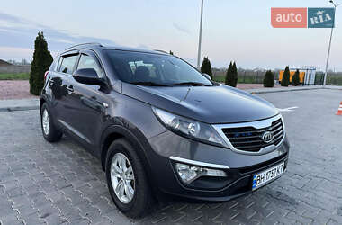 Внедорожник / Кроссовер Kia Sportage 2010 в 