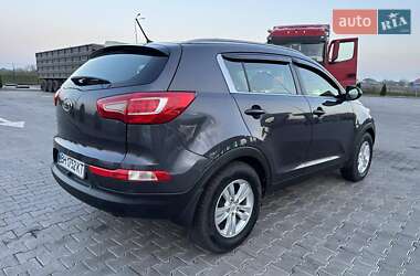 Внедорожник / Кроссовер Kia Sportage 2010 в 
