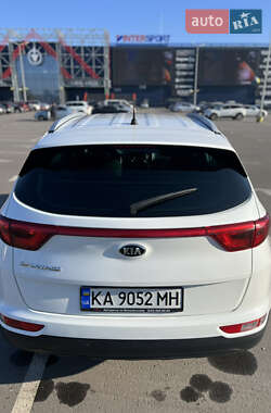 Внедорожник / Кроссовер Kia Sportage 2016 в 