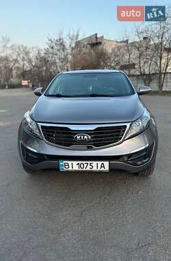 Внедорожник / Кроссовер Kia Sportage 2013 в 