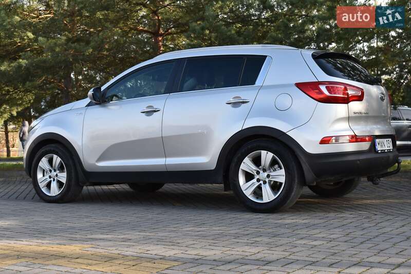 Позашляховик / Кросовер Kia Sportage 2012 в Дрогобичі