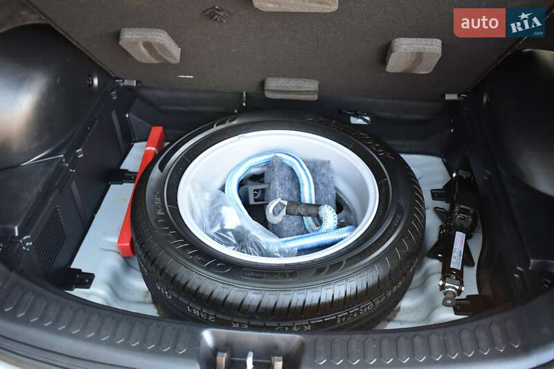 Позашляховик / Кросовер Kia Sportage 2012 в Дрогобичі