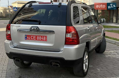 Внедорожник / Кроссовер Kia Sportage 2009 в 