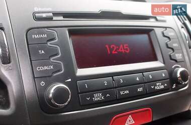 Внедорожник / Кроссовер Kia Sportage 2010 в 