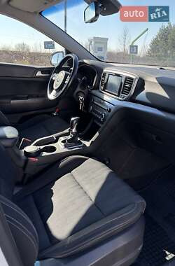 Позашляховик / Кросовер Kia Sportage 2019 в 