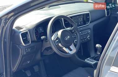 Позашляховик / Кросовер Kia Sportage 2019 в 