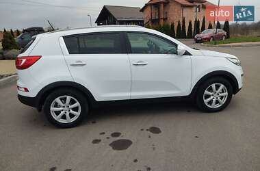 Внедорожник / Кроссовер Kia Sportage 2013 в 