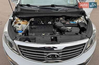 Внедорожник / Кроссовер Kia Sportage 2013 в 