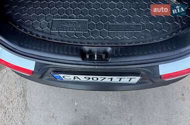 Внедорожник / Кроссовер Kia Sportage 2012 в 