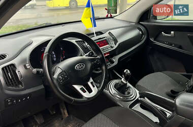 Внедорожник / Кроссовер Kia Sportage 2010 в 