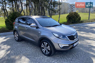 Внедорожник / Кроссовер Kia Sportage 2012 в 