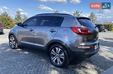 Внедорожник / Кроссовер Kia Sportage 2012 в 