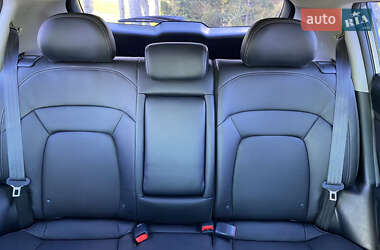 Внедорожник / Кроссовер Kia Sportage 2012 в 