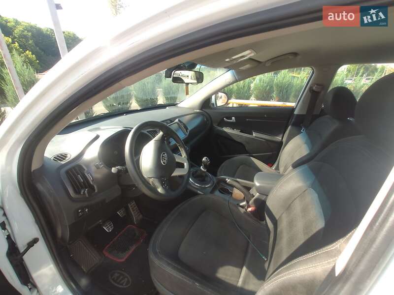 Позашляховик / Кросовер Kia Sportage 2013 в Полтаві фото 18 Позашляховик / Кросовер Kia Sportage 2013 в Полтаві