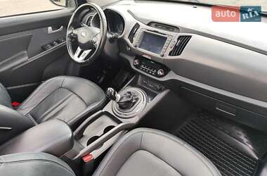Позашляховик / Кросовер Kia Sportage 2013 в 