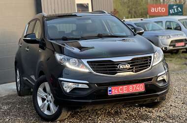 Внедорожник / Кроссовер Kia Sportage 2012 в 