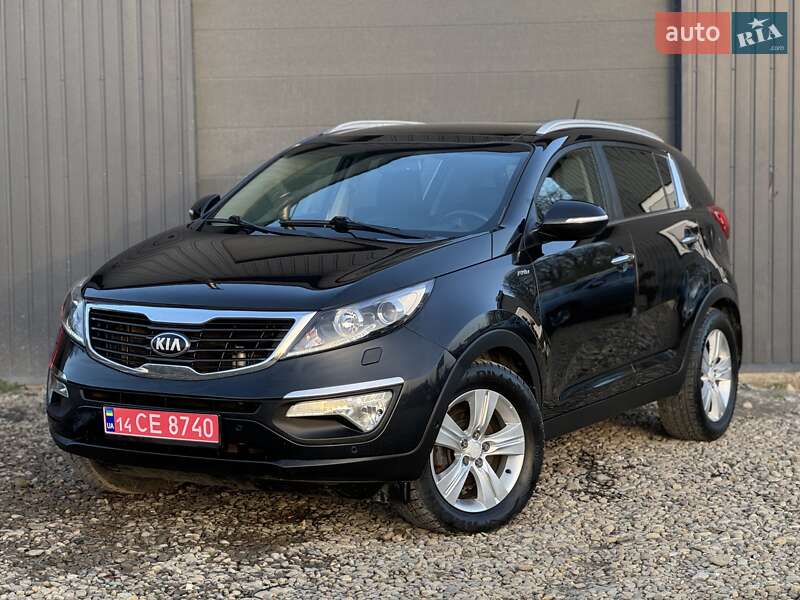 Позашляховик / Кросовер Kia Sportage 2012 в Трускавці