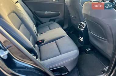 Позашляховик / Кросовер Kia Sportage 2016 в 