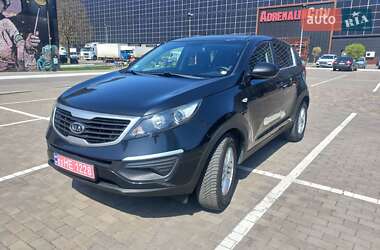 Внедорожник / Кроссовер Kia Sportage 2012 в 