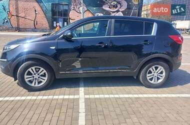Внедорожник / Кроссовер Kia Sportage 2012 в 