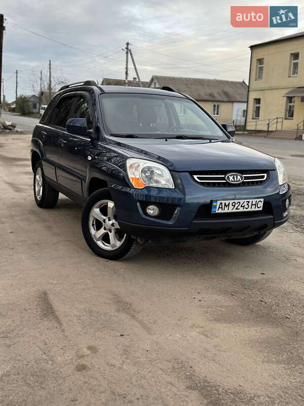 Внедорожник / Кроссовер Kia Sportage 2009 в Звягеле