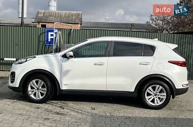 Внедорожник / Кроссовер Kia Sportage 2016 в 