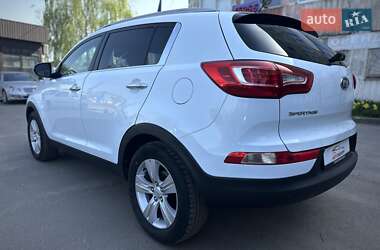 Позашляховик / Кросовер Kia Sportage 2011 в 