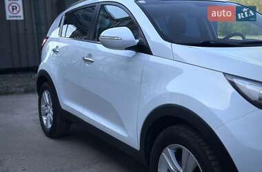 Позашляховик / Кросовер Kia Sportage 2011 в 