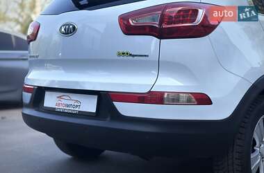 Позашляховик / Кросовер Kia Sportage 2011 в 