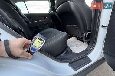 Позашляховик / Кросовер Kia Sportage 2011 в 