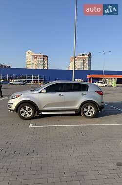 Позашляховик / Кросовер Kia Sportage 2011 в 