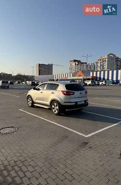 Позашляховик / Кросовер Kia Sportage 2011 в 