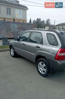 Позашляховик / Кросовер Kia Sportage 2007 в 