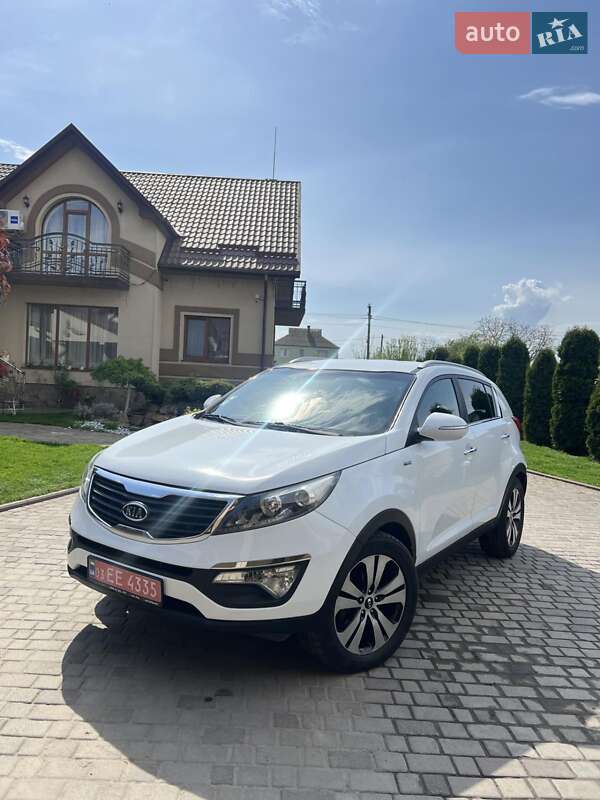 Внедорожник / Кроссовер Kia Sportage 2011 в Ровно