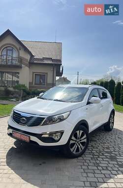 Позашляховик / Кросовер Kia Sportage 2011 в 