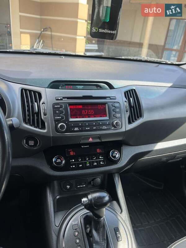 Внедорожник / Кроссовер Kia Sportage 2011 в Ровно