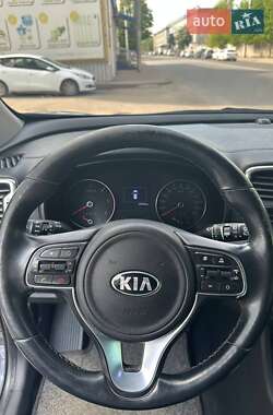 Внедорожник / Кроссовер Kia Sportage 2016 в 