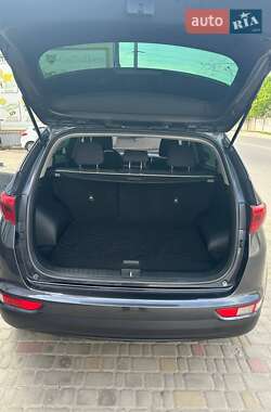 Внедорожник / Кроссовер Kia Sportage 2016 в 